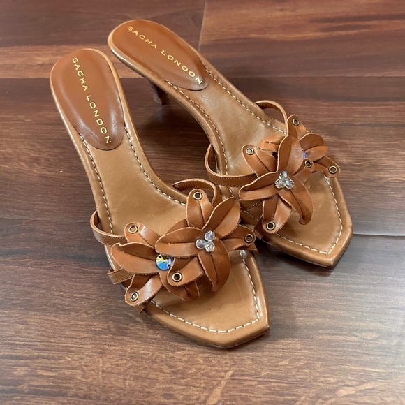 🍂SALE🍂  SACHA LONDON Low Heeled Sandals size 38.5 - Picture 1 of 6
